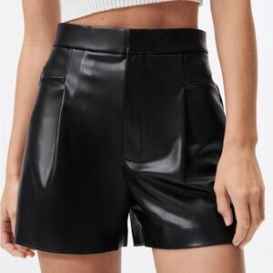 zara high waisted faux leather shorts pleated women’s size small
